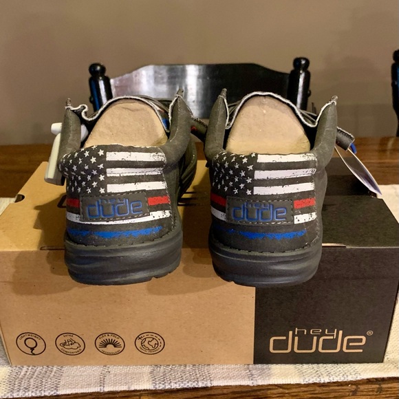 Hey Dude Wally Midnight Flag Red White & Blue EXCLUSIVE Style - Picture 5 of 5